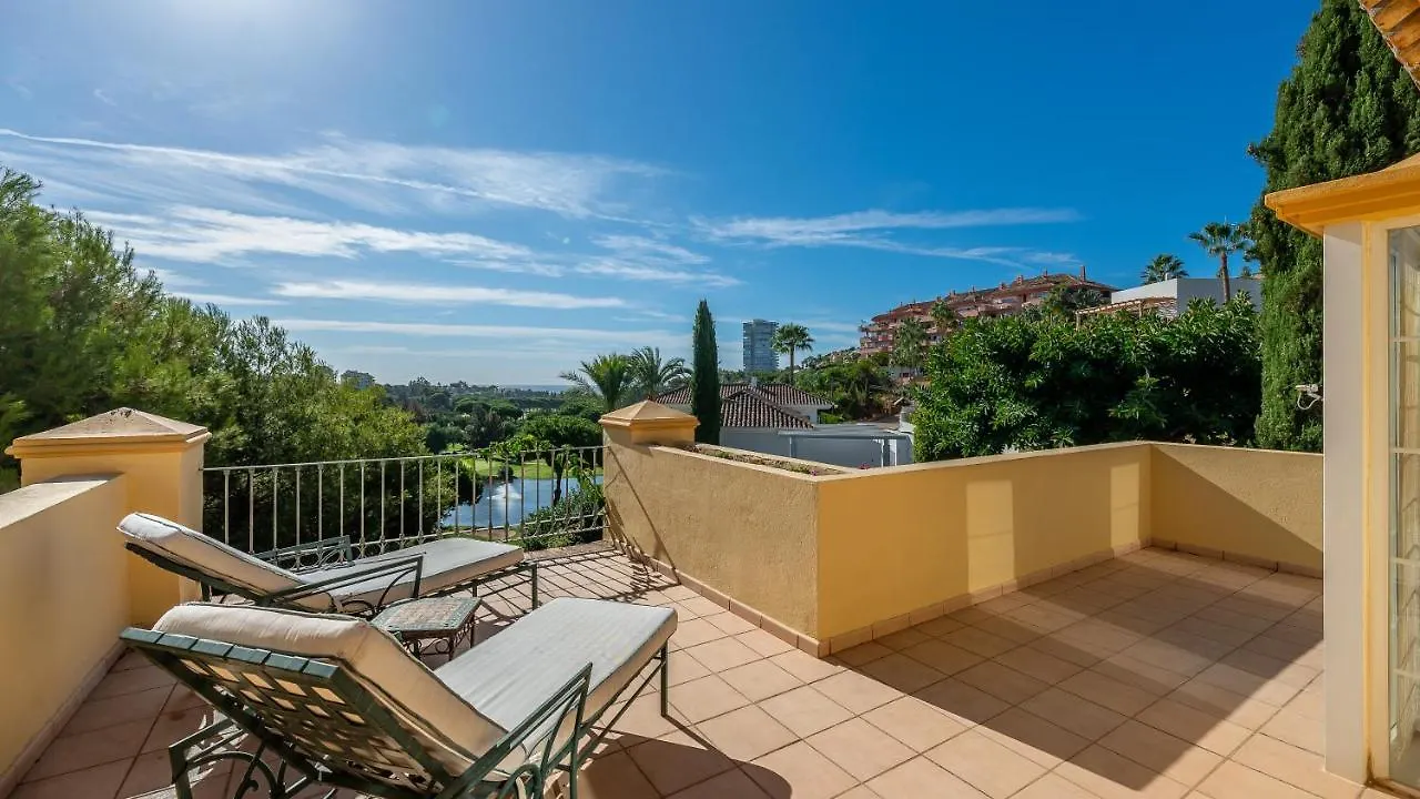 Golf Villa In Marbella, Frontline Golfvilla In Rioreal Golf Marbella