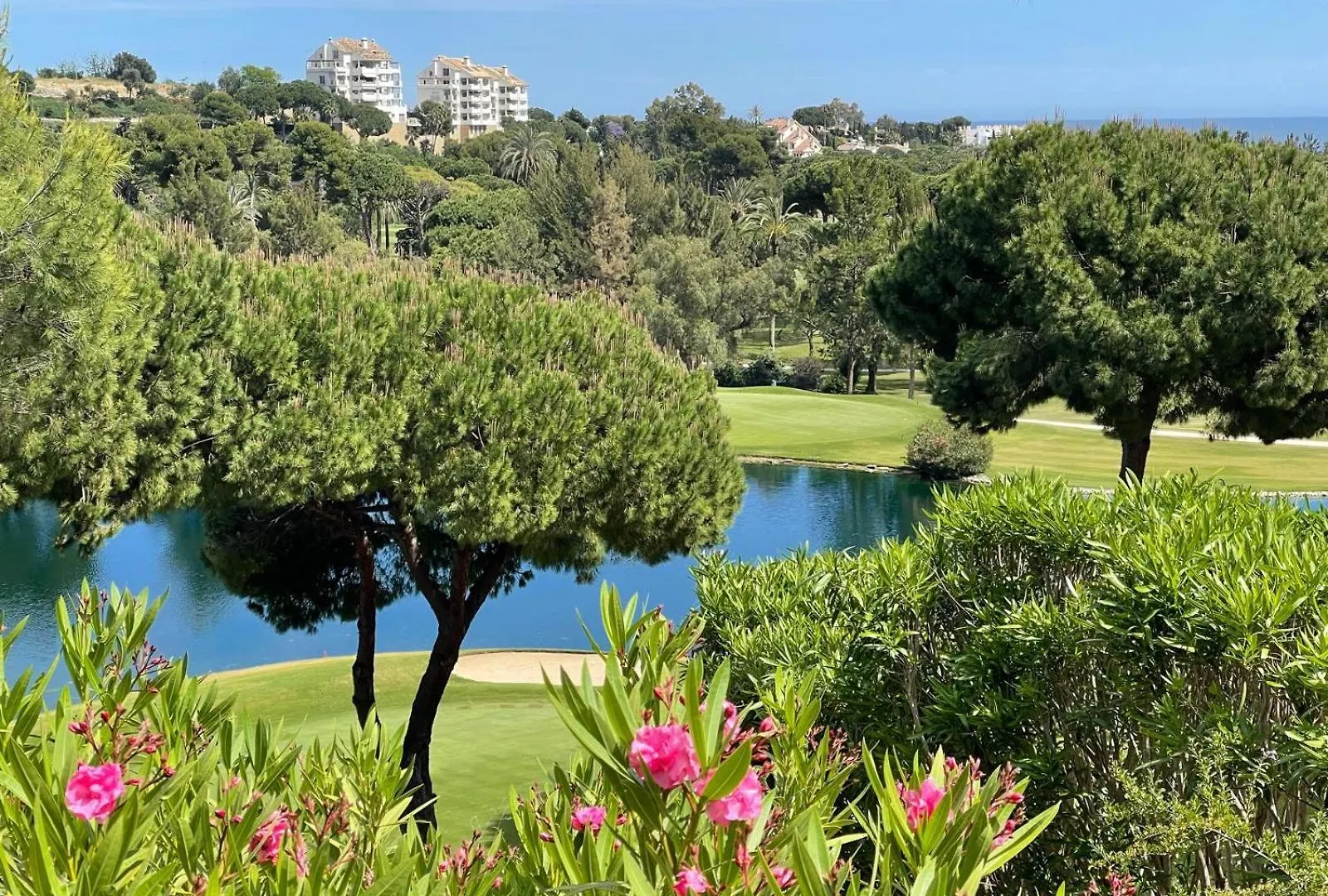 Golf Villa In Marbella, Frontline Golfvilla In Rioreal Golf Marbella