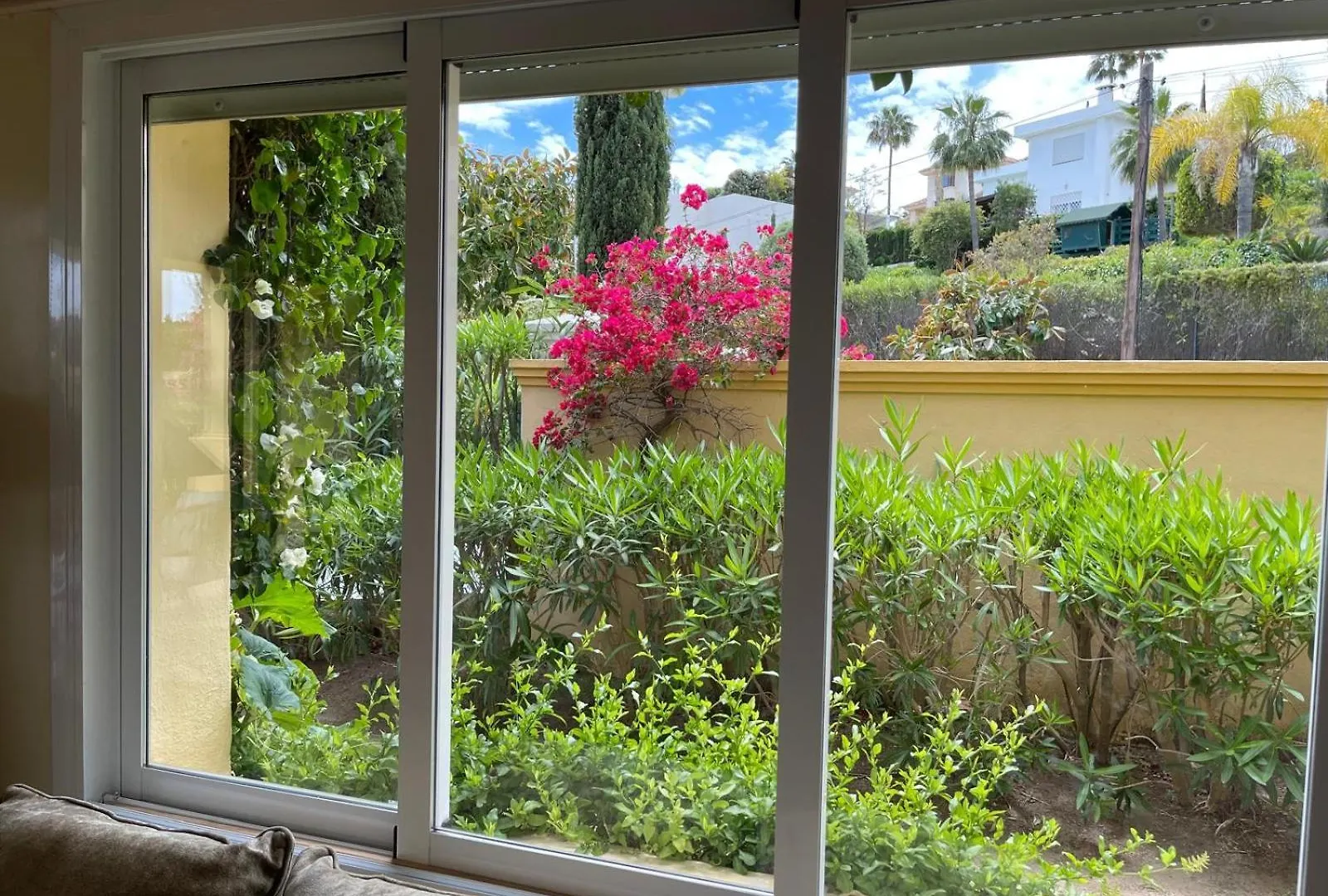 Golf Villa In Marbella, Frontline Golfvilla In Rioreal Golf Spain